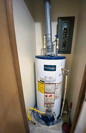 https://thornliehotwater.com.au/uploads/2025/06/gas-hot-water-system-40702.jpg
