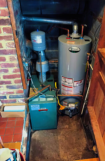 https://thornliehotwater.com.au/uploads/2025/06/gas-hot-water-system-50310.jpg