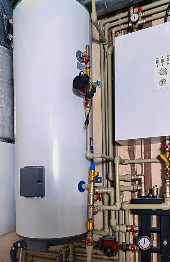 https://thornliehotwater.com.au/uploads/2025/06/hot-water-installs-34383.jpg