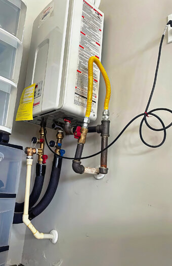 https://thornliehotwater.com.au/uploads/2025/06/instant-hot-water-systems-65049.jpg