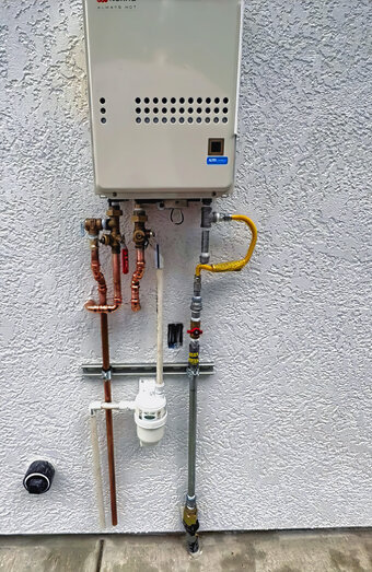 https://thornliehotwater.com.au/uploads/2025/06/thermostatic-water-systems-62598.jpg